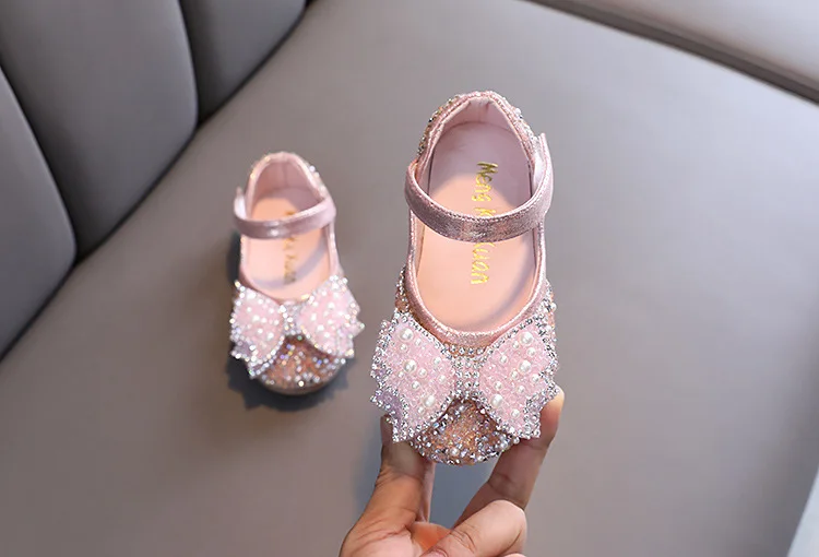ULKNN Pink Glitter Shoes For Girls Silver Rhinestone Bowtie Doll Shoes For Children Elegant Kids Hook And Loop Leather Shoes