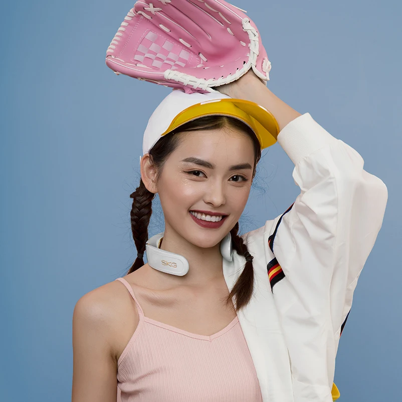 SKG Smart Neck Massager K6 White Electric Pulse Relieve Neck Pain Cervical Massager Sound Prompt 4 Modes 15 Intensity Heat ARM