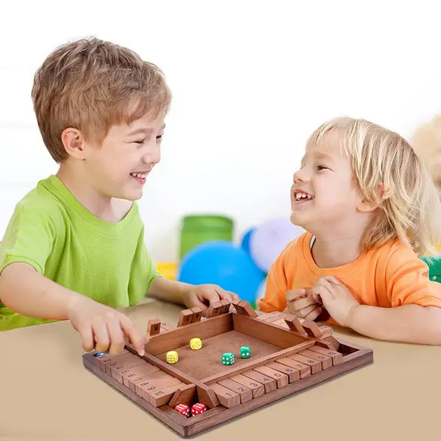 Mini Shut The Box: 4-Player Jeu de Société - Jeux à Boire - Jeux d'Ambiance  avec Nombre et Dés en Bois pour KTV Soirée Fête Bar Apprentissage