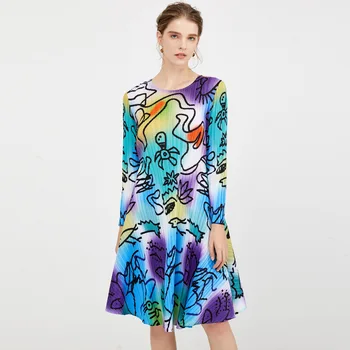 

LANMREM 2020 New Spring O-neck Mid-length Blue Print Dress Women Vintage Casual A-line Dress Slim Gradient Clothing Female PD092