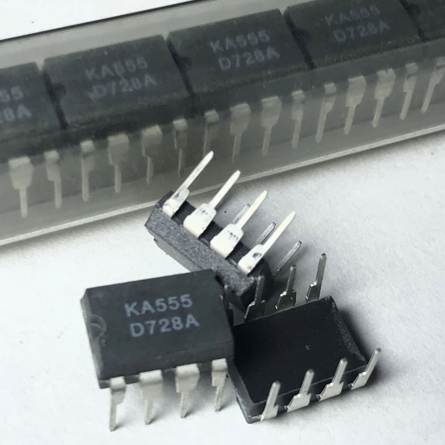 KA555 555 DIP-8P 10 шт./лот