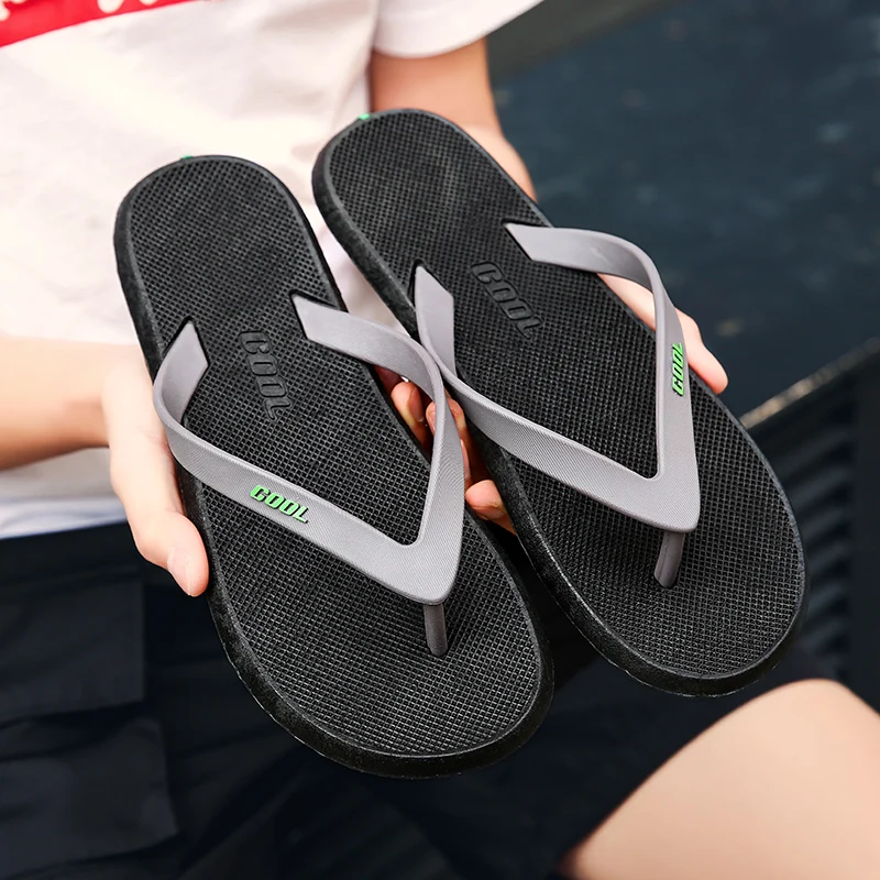 

Men Indoor Home Slippers Summer Non-slip Light Shoes Couple Soft Bottom Sandals Slippers Men's Flat Crocse Shoes Flip Flops