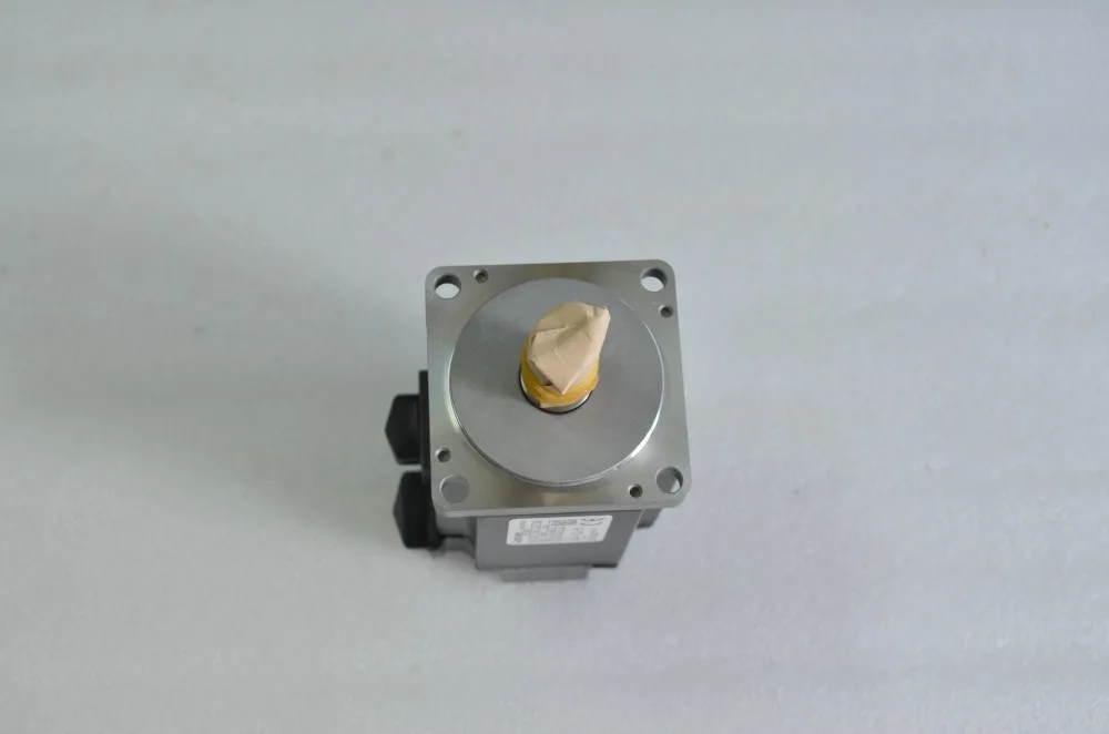 Серводвигатель переменного тока HG-KR43