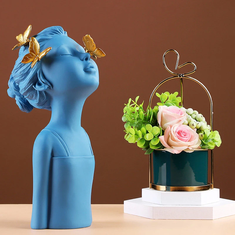 Modern Ins White Blue Girl Statues Resin Accessories Home Livingroom Table Sculpture Crafts Bedroom Desktop Figurines Decoration