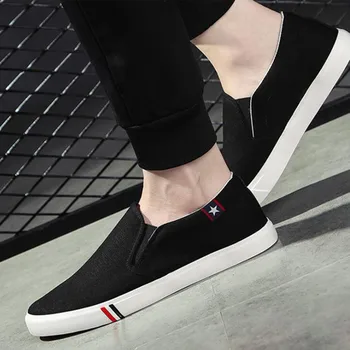 

New Loafers Men Casual Shoes Sneakers star Summer Canvas Shoes White Anti-Slip Chaussure Homme Comfortable Man Flats