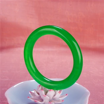 

Myanmar Emerald Green Yang Floating Fine Round StripeS Fashion Bracelet