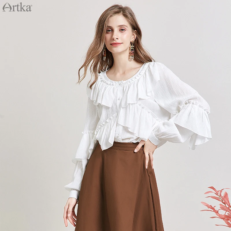 ARTKA осенние новые женские блузки элегантные белая шифоновая майка винтажная плиссированная декоративная рубашка с круглым вырезом и длинными рукавами SA15099Q