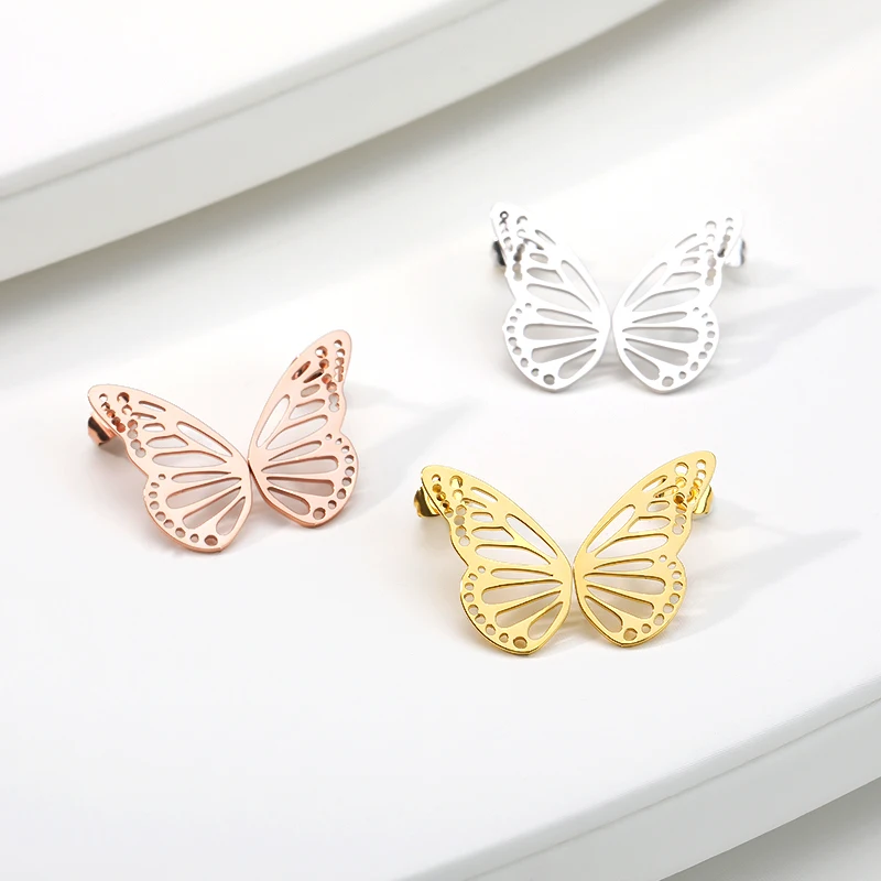 

2019 Personality Women's Stud Earrings Butterfly Stud Earrings Golden Stainless Steel Ornaments Animal Stud Earrings gift bff