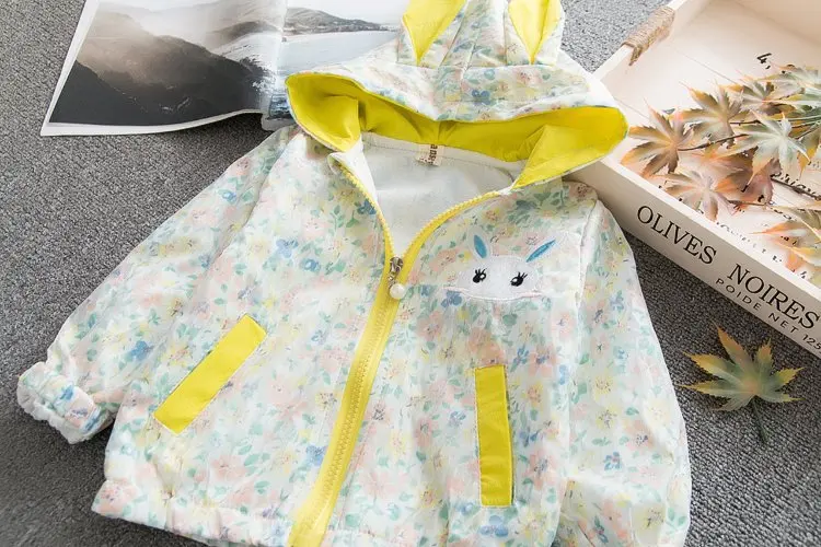 Пальто для девочек 1-2-3-4 лет, весна-осень, новая стильная детская одежда, осенняя одежда для маленьких девочек, поколение полных