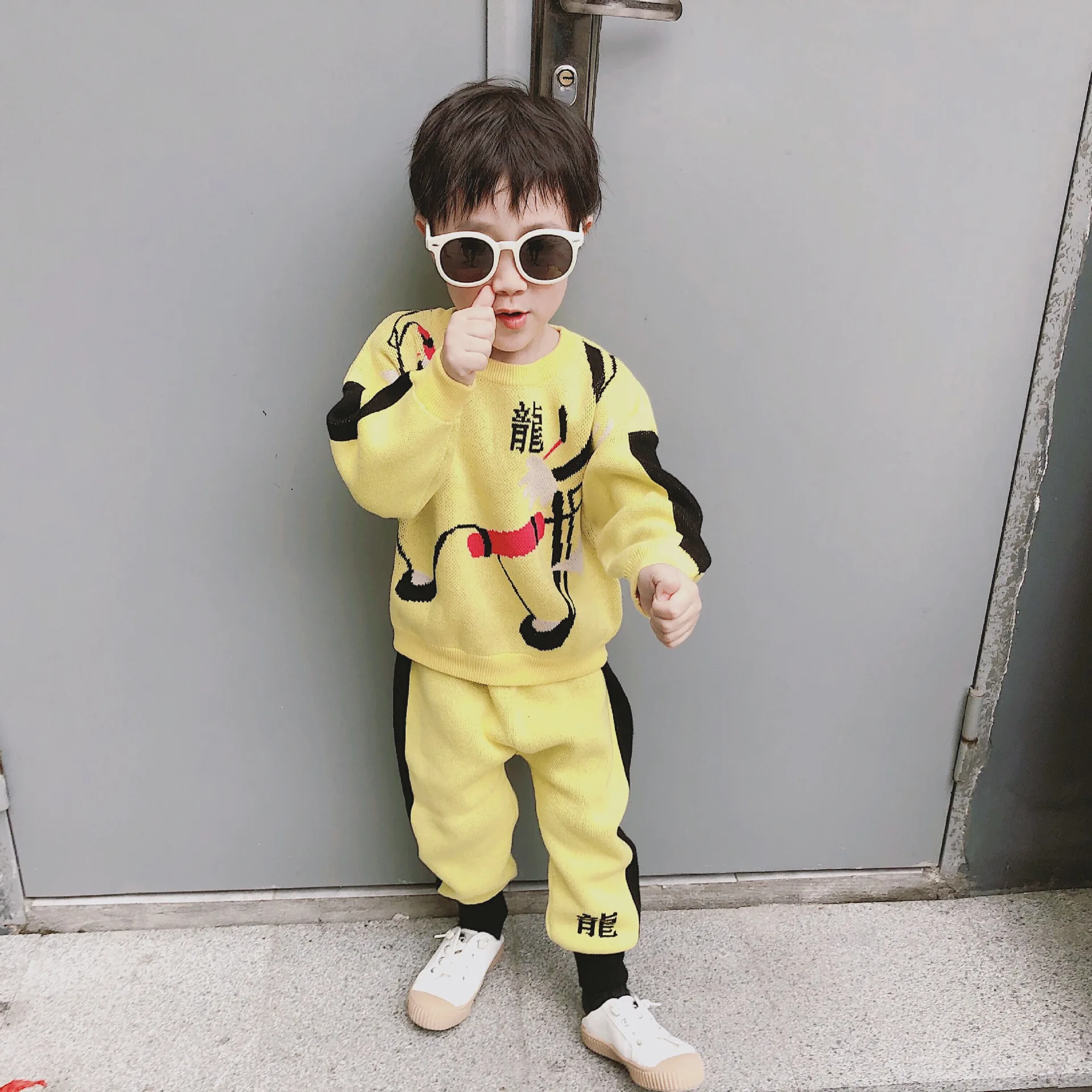 Tonytaobaby/осенне-зимняя одежда новая детская одежда с круглым вырезом, Милый хлопковый свитер с героями мультфильмов, комплект детской одежды для мальчиков и девочек