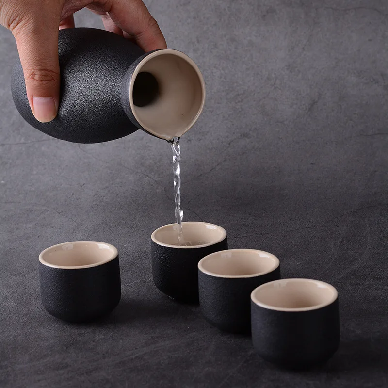 Japanese Ceramic Sake Pot Cup Set Black Stoneware Wine Bottle Wine Bottle Cup 7 Pieces/Set ceramic sake set