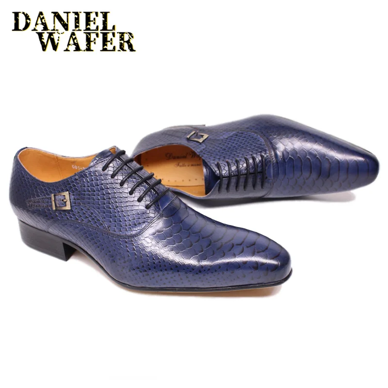 Роскошные мужские кожаные туфли со змеиным принтом; мужские деловые модельные туфли в классическом стиле; цвет бордовый, синий; мужские оксфорды с острым носком на шнуровке - Цвет: Blue
