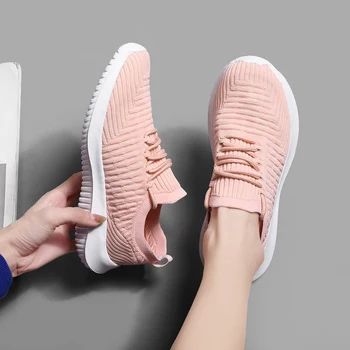 

2020 Fashion Breathable Women Sneakers Light Mesh Running Shoes Men Couples Casual Shoe Unisex Masculino Adulto Zapatos De Mujer