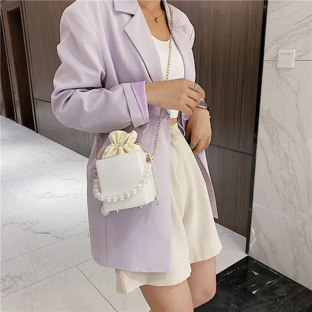 Pearl Women's Small Handbag 2021 New Chain Shoulder Bag Leather Fashion Luxury Woman Wallet Designer Bucket Bag Free Shipping 3