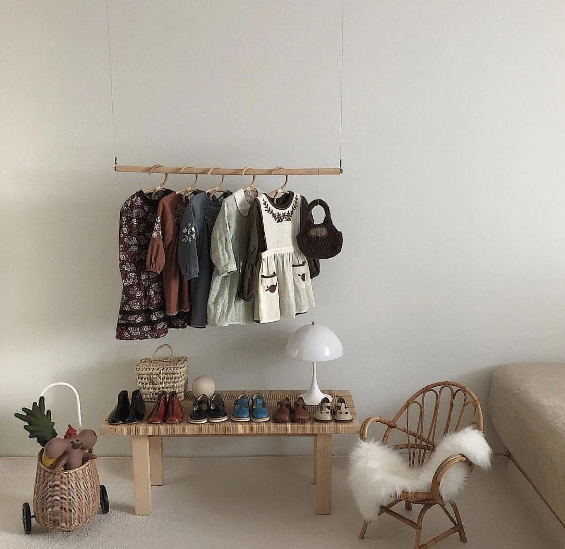 

INS Northern European-Style Minimalist Logs Wall Hanger Usable Bed & Breakfast CHILDREN'S Room CHILDREN'S Clothing Store Storage