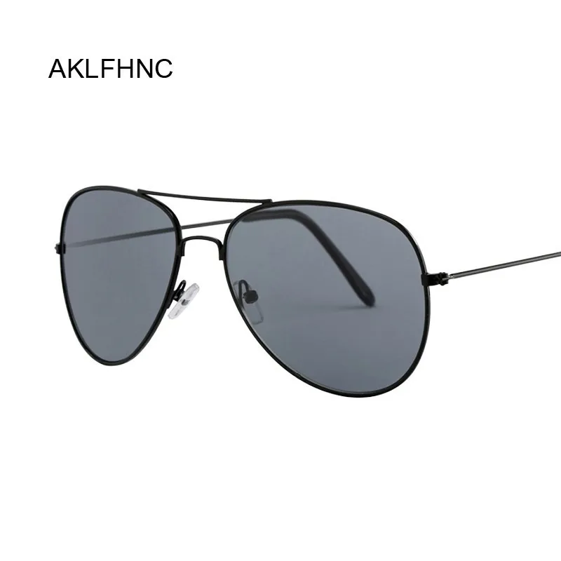 

New Fashion Pilot Sunglasses Woman Vintage Female Glasses Frame Black Pilot Sun Glasses Female Ladies Oculos Del
