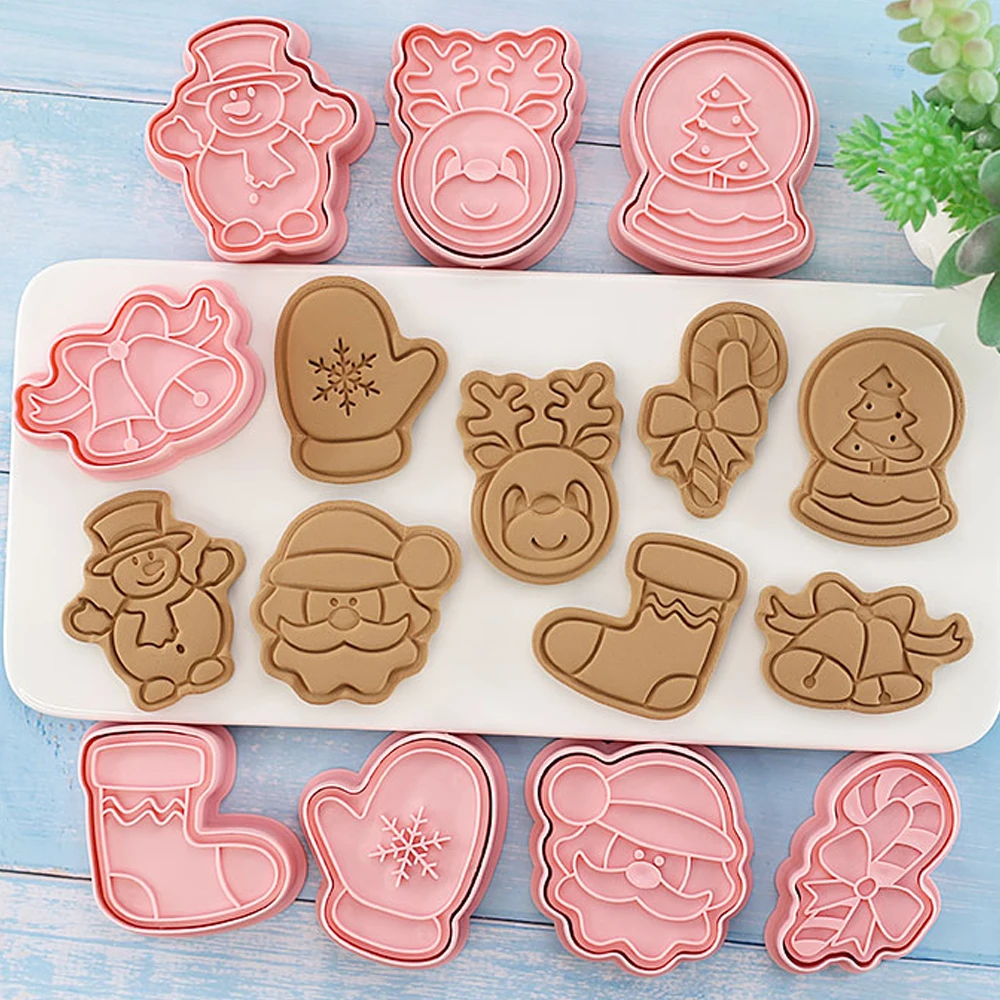 8Pcs/Set Biscuit Mold Christmas Santa Claus Elk Crystal Ball Shape Cookie Stamp Cookie Cutter Icing Fondant Cake Decoration Tool