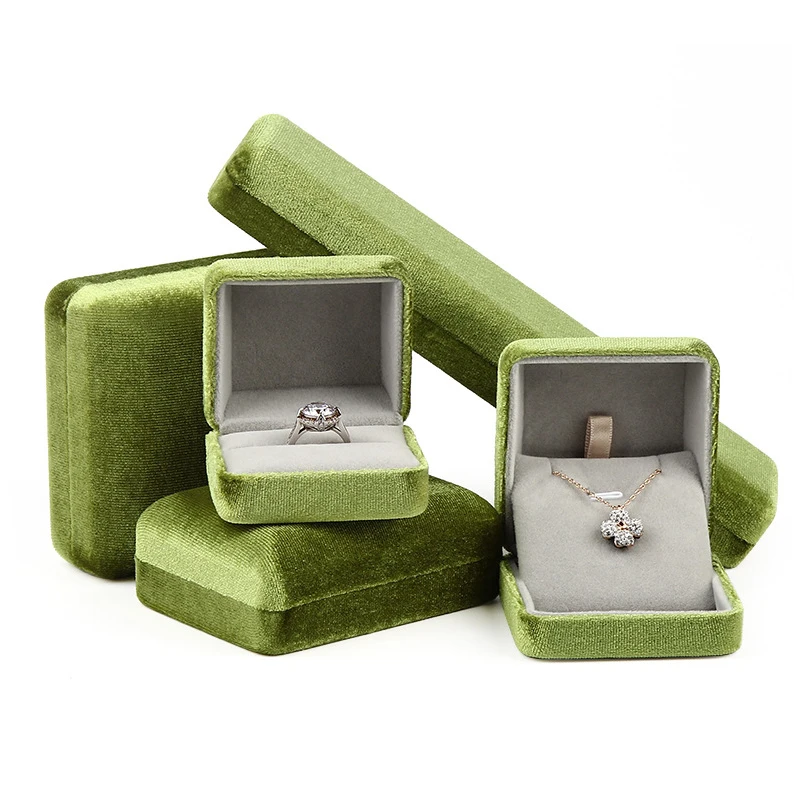 

Green Velvet Jewelry Box Organizer For Wedding Engagement Ring Pendant Necklace Jewellery Packaging Display Case Amazing