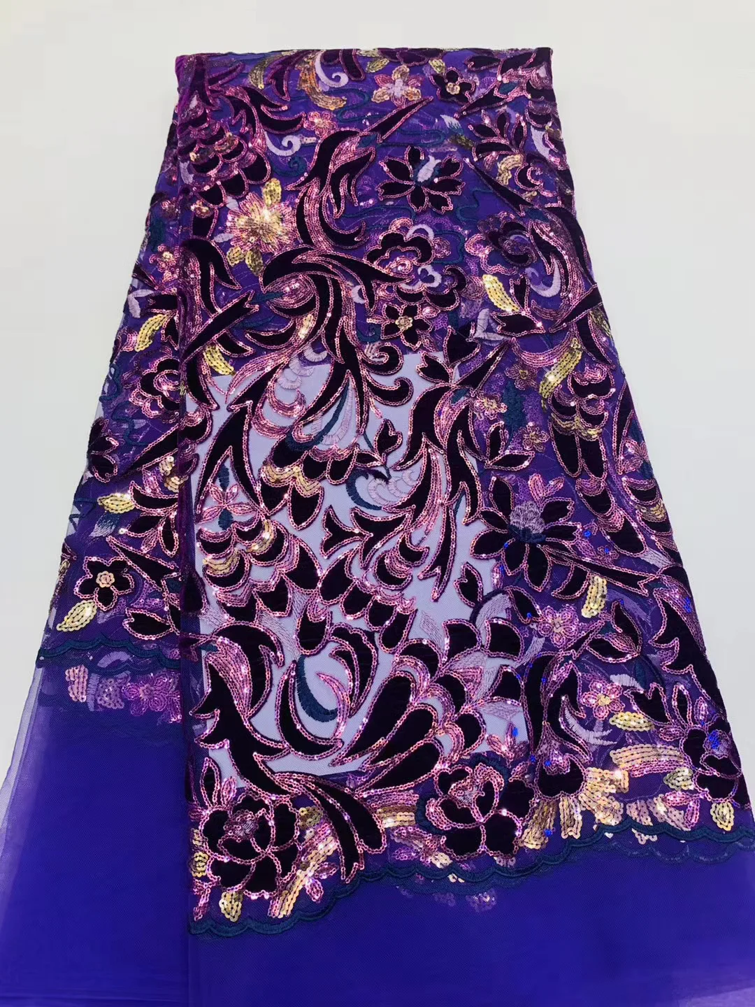 

African Velvet Lace Fabric 2020 High Quality Sequin Lace Latest Wedding Nigerian French Lace Material for Women Wearing D41441