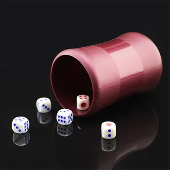 

Acrylic Dice Cup Drinking Party Bar Dice Game Waist Shape Dice Cup with 6 Dices-random color