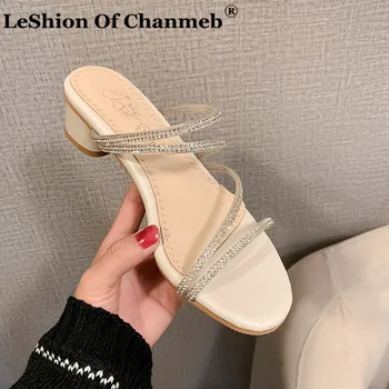 

Sparking Crystal Slippers Women Shiny Diamond Slides Summer Indoor Outdoor Beach Shoes Woman Ladies Flip Flops Sapatos Feminino