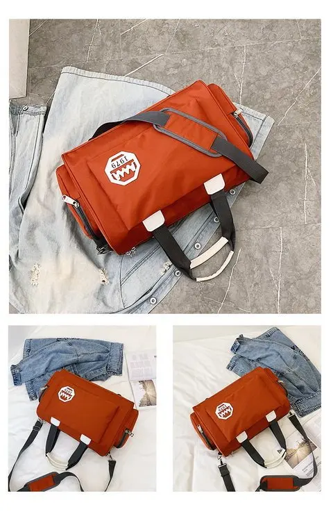 Garment Travel Bag with Shoulder Strap Duffel Bag Carry on Hanging Suitcase Clothing Business Bag Multiple Pockets