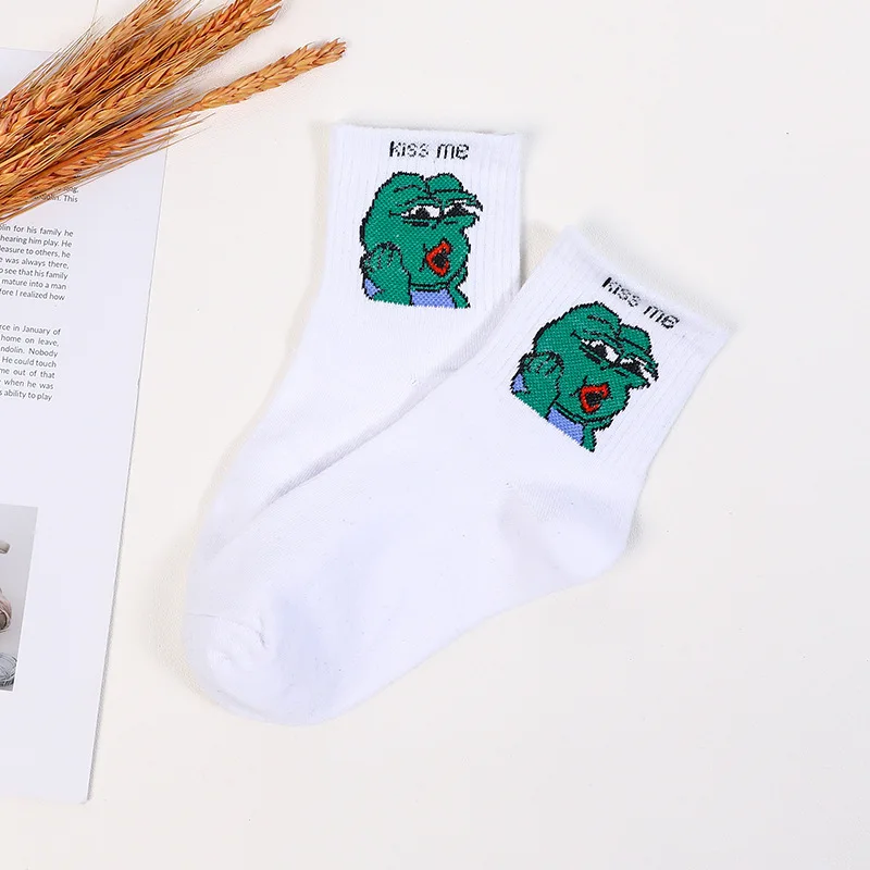 

Moda casual calcetines de frog Monster lindo elegante hermosa historieta Harajuku algodon damas funny crazy socks cheap cute