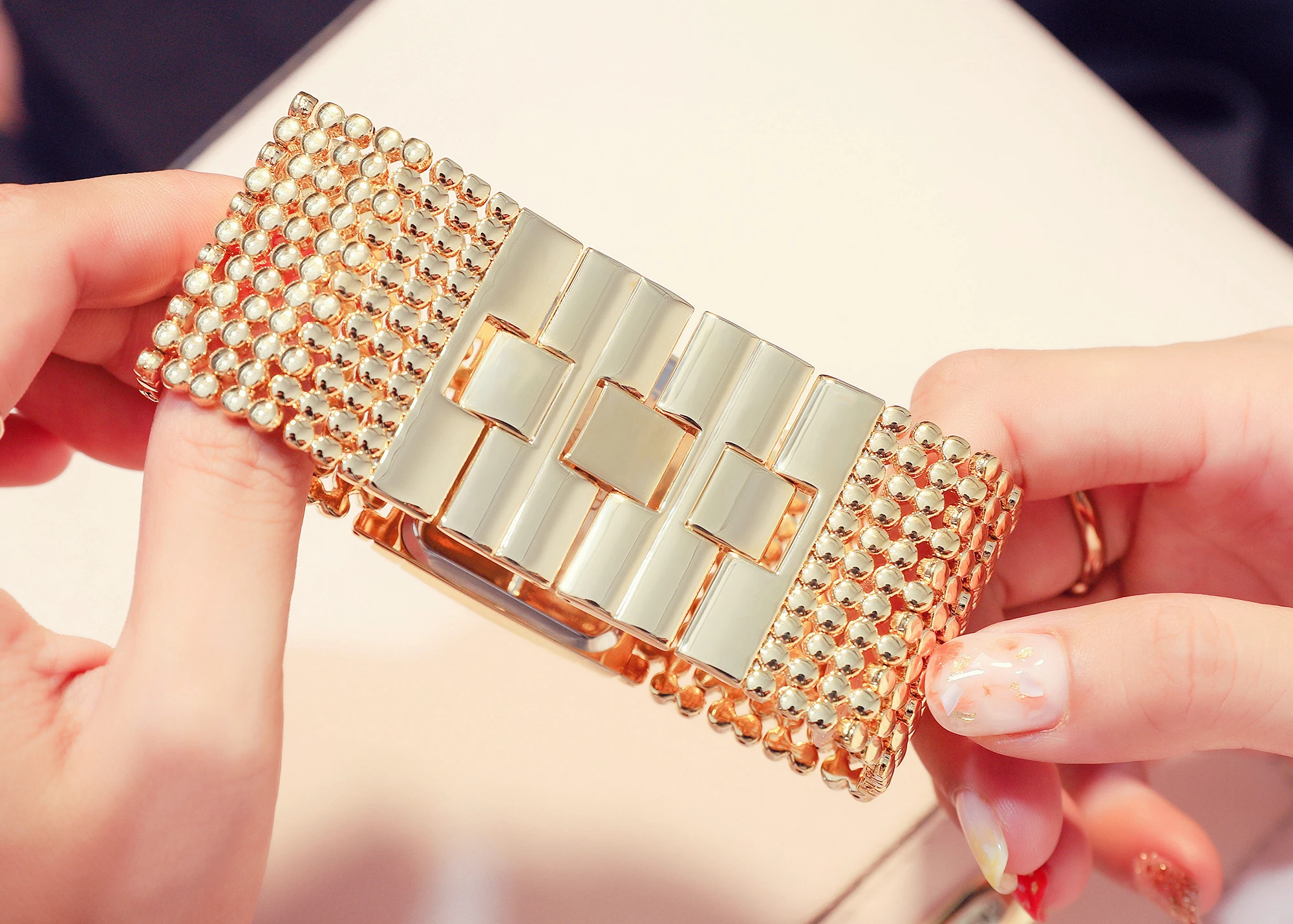 Woman Watches 2022 Famous Luxury Brand Stylish Ladies Watches Silver Gold Watch Women Diamond Wristwatches Montre Femme 2023