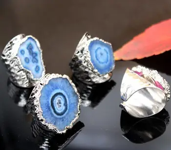 

Big Gold Rim Vintage blue Purple Geode Crystal Flower Agates Stone Slice Adjust Open Hammered Ring Cuff for Woman Man Ring A3