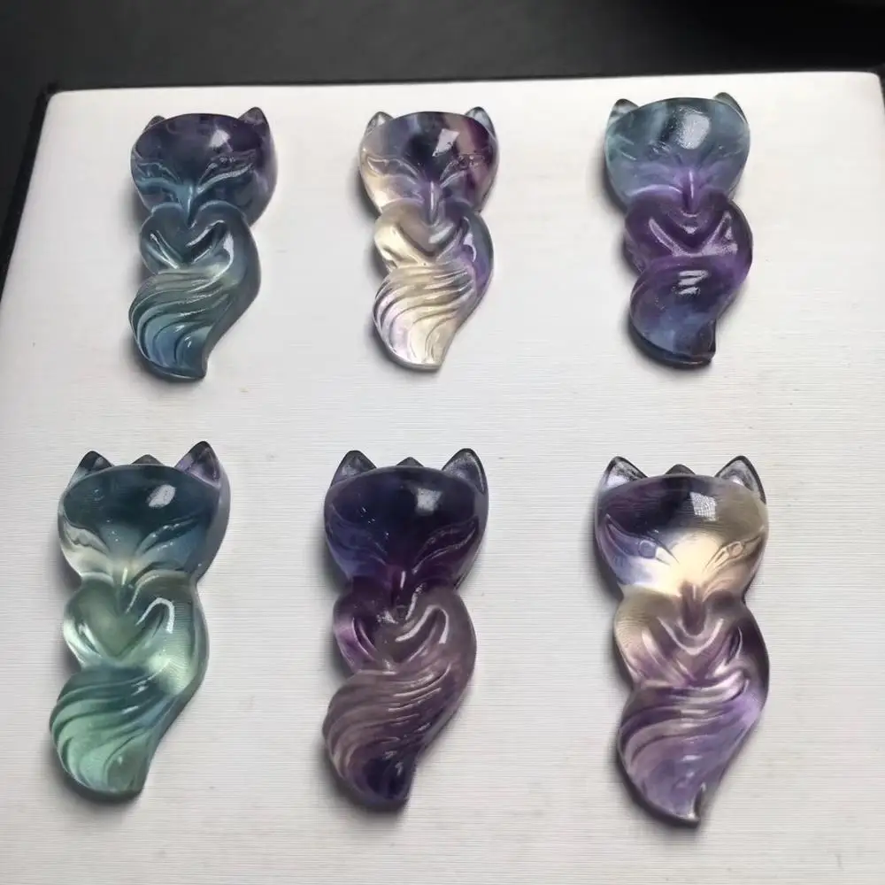 

Natural fluorite nine-tailed fox pendant female thousand-layer color fluorite fox necklace pendant fox fairy peach blossom