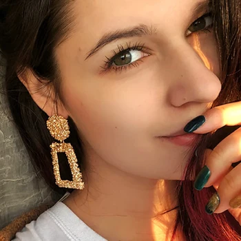 

AENSOA Big Vintage Earrings For Women Fashion Geometric Metal Earrings Hanging Gold Color Trendy imitation Statement Jewelry