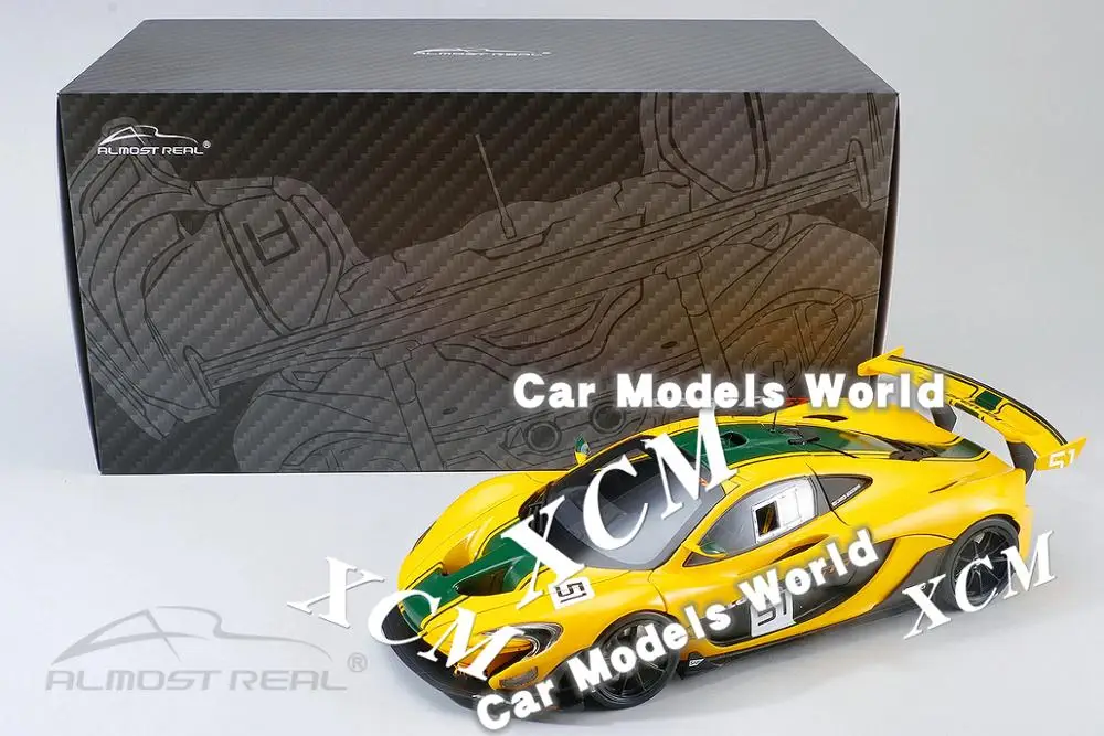 Литая под давлением модель автомобиля почти настоящая P1 GTR 1:18(желтый)+ маленький подарок