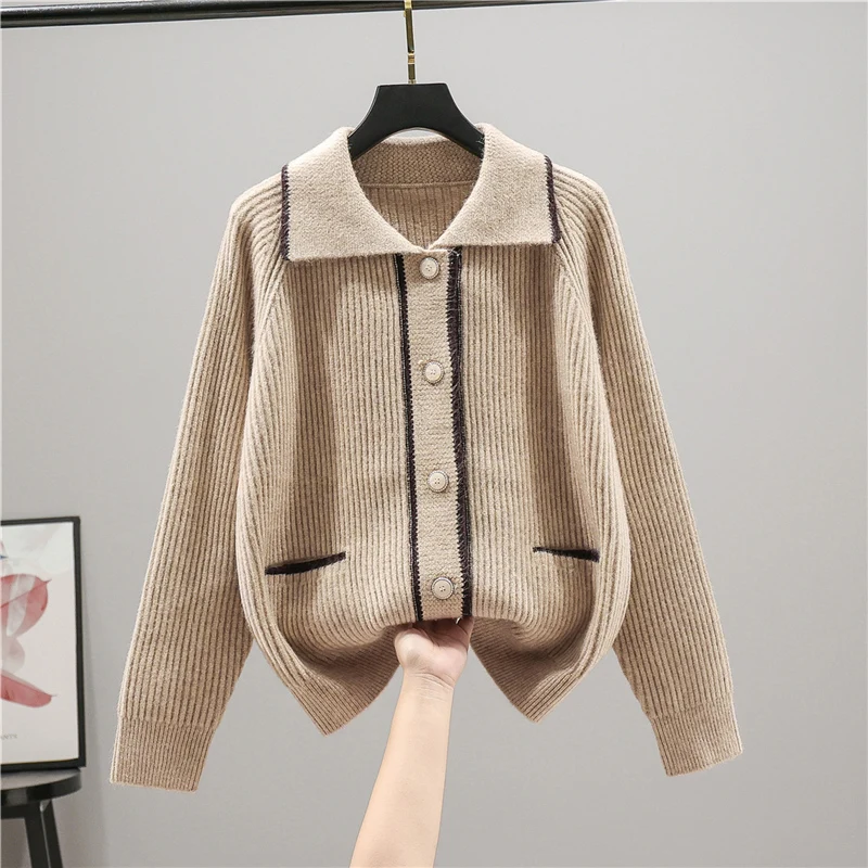 

Room 211463, row 8, No. 2 middle] real shooting square neck vertical stripe pocket knitted cardigan [1130] 52