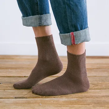 

New men's thick line high quality cotton fashion loose mouth casual socks
