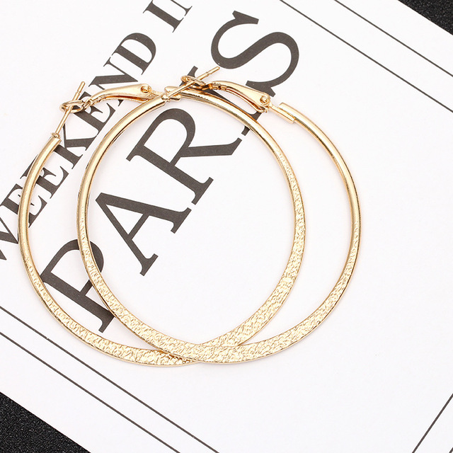 Fashion Distortion Interweave Twist Metal Circle Geometric Round Hoop Earrings for Women Accessories Retro Party Jewelry