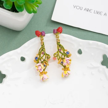 

2020 Earings Earrings Enamel Color Glaze Cranberry Vine Branch Flower Advanced Sense Earrings Feminine Elegant Long Super Fairy