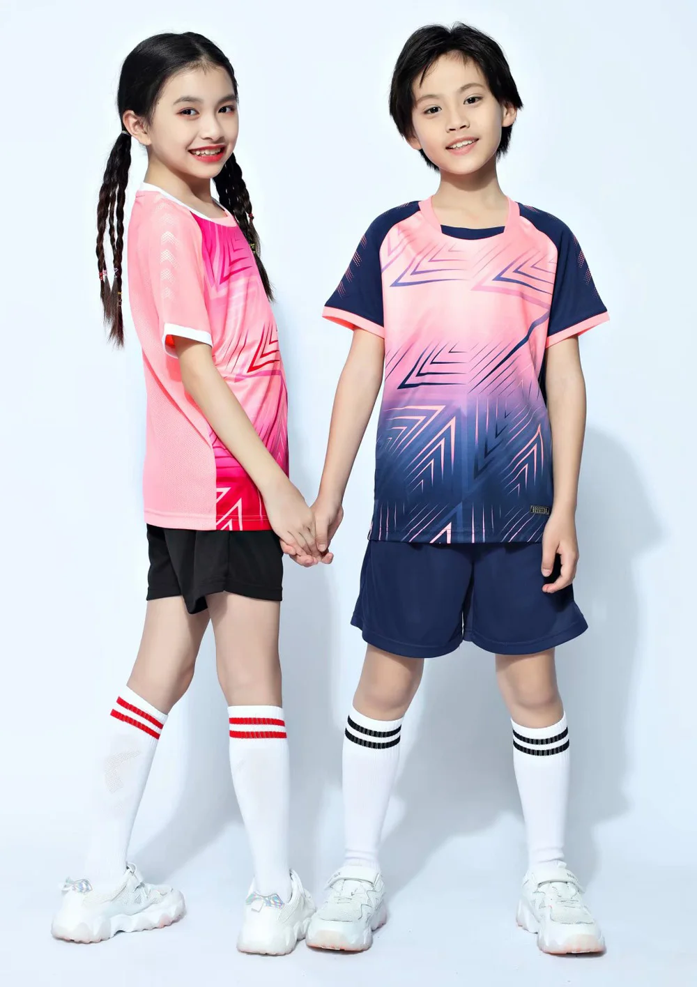 Ensembles de maillots de football pour enfants, manches courtes, uniformes de football pour enfants, survêtement de football pour garçons et filles, maillot avec chaussettes