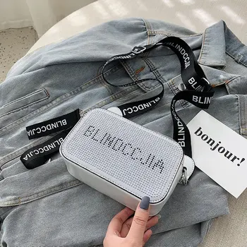 

Female 2020 Summer Fashion Diamond Letters Small Square Bag Wide Shoulder Strap Crossbody Bag High Quality Handbags Sac A Main