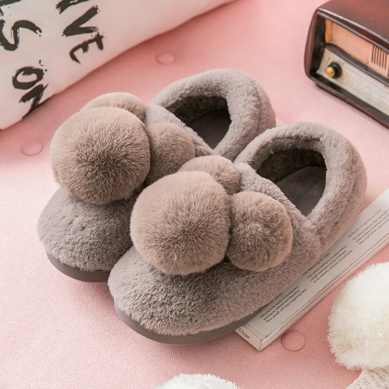 Brown Children Candy Color Cute Cartoon Fur Ball Indoor Slippers for Boys Girls Winter Warm Coral Velvet Non Slip Kids Home Slippers - Цвет: Brown