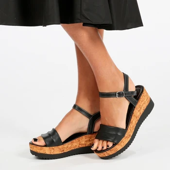 

2019 Summer Black fashion black leather wedge effect cork Sandals