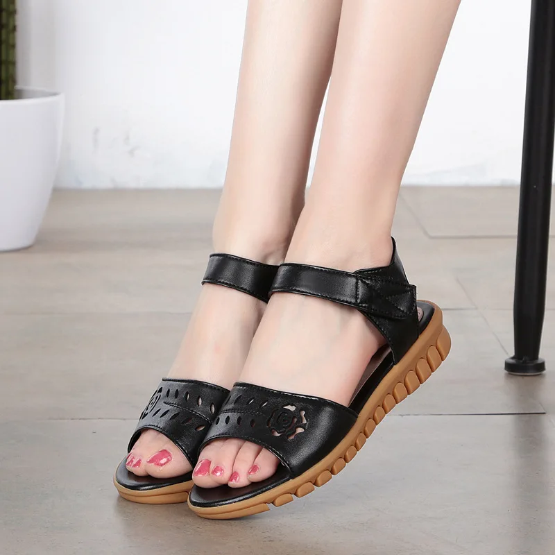 

Mom Sandals Flat Comfortable Rubber Sole Middle-aged Large Size Genuine Leather Soft Bottom Middle-aged Open-toed Shoes Women's