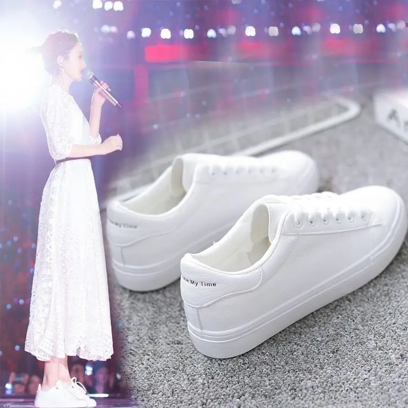 

White Shoes Female Korean Version of the All -Matching in Autumn and Winter Leather Flat Running Shoes Breathable Women 's Board