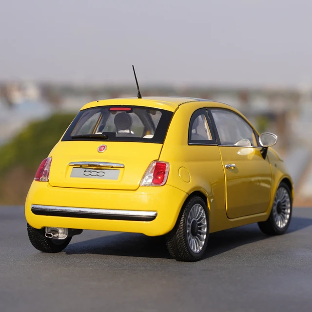 Miniature 1/24 FIAT 500 I RS Automobiles