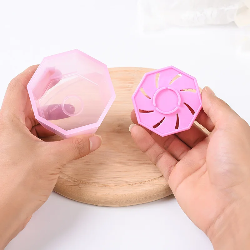 

Manufacturers Direct Selling Japan Makeup Brush qing clean water he Cleaning Container with Practical Storage Wash Box Drying Ra