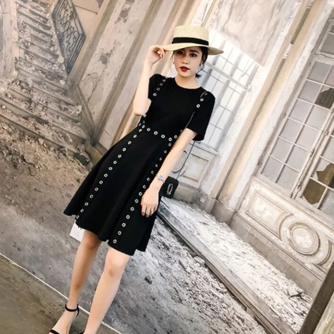 Treetwear/Плиссированное мини-платье с коротким рукавом, стильные с заклепками, с бисером, летнее платье больших размеров, vestidos verano DG366