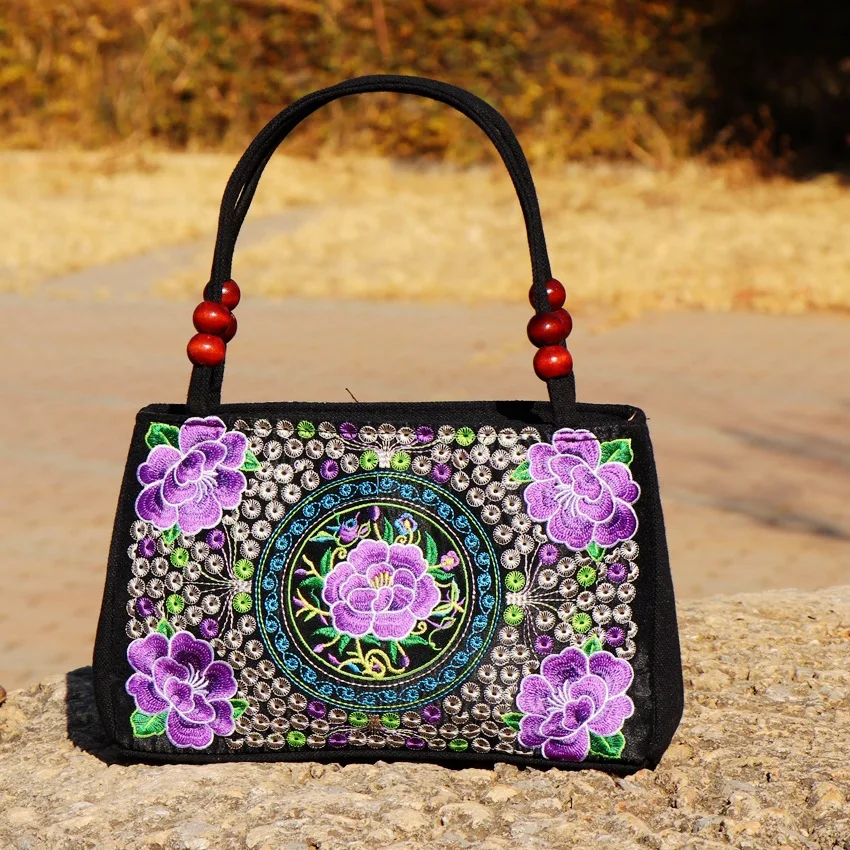 New Fashion Embroidery Women Small handbags National Floral Embroidered Lady Top-handle bags Single-layer Beading Falp Carrier