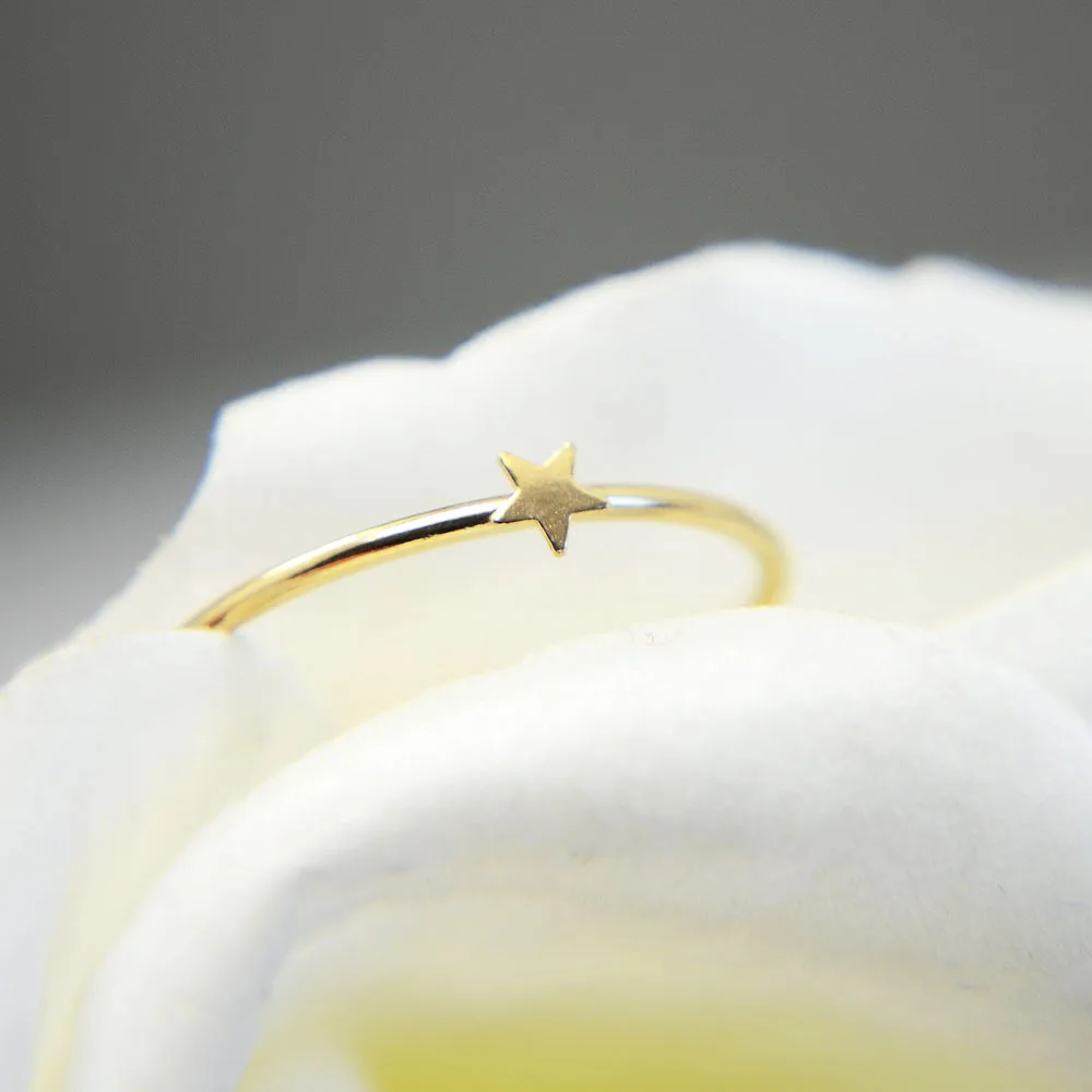 

Domino Handmade Twinkle Star Rings