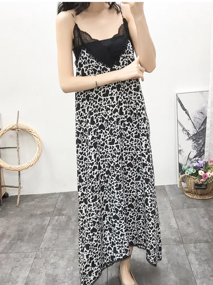 

Women's V-neck Spaghetti Strap Midi Dress Sleeveless Lace Patchwork Heart Printed Sexy 2020 Spring Summer New Lady Long Dress