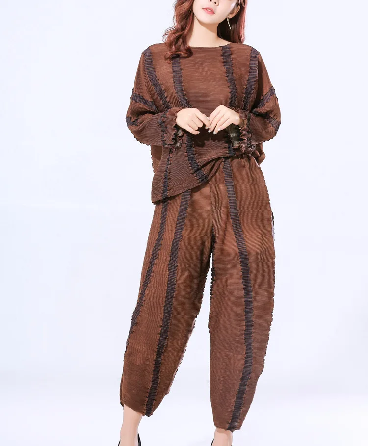 Женские костюмы размера плюс, 45-75 кг, эластичные, Miyake, плиссированные, дизайн, круглый вырез, длинный рукав, Свободный Топ+ штаны, комплект из 2 предметов