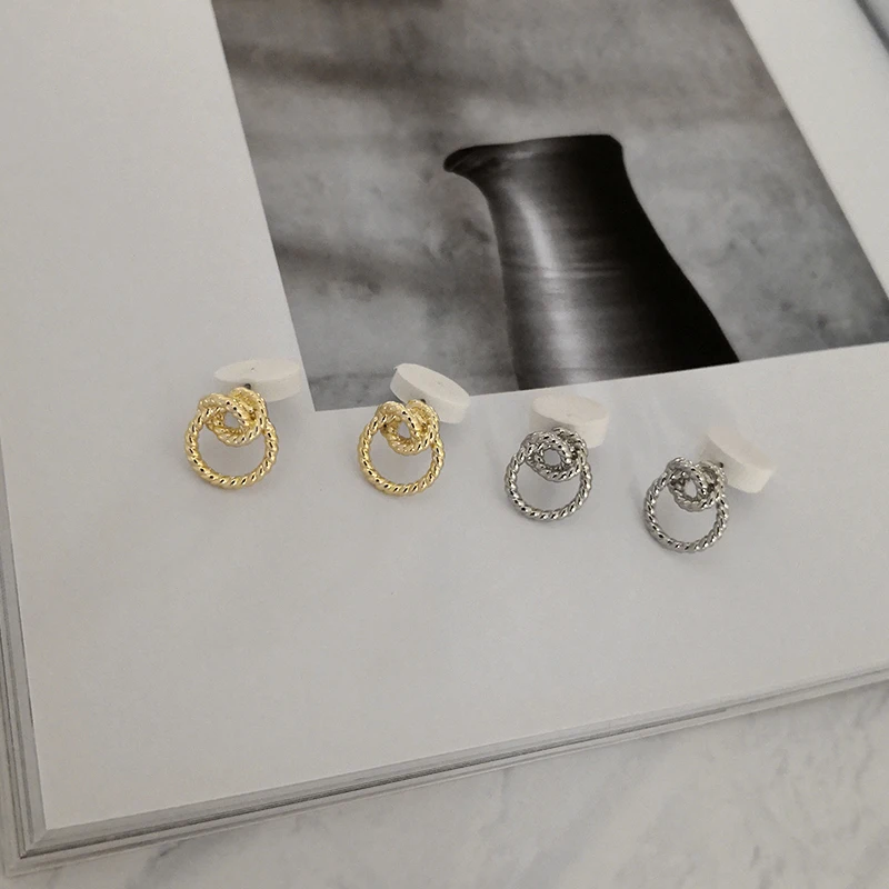 Peri'sBox золотые гнутые серьги-кольца элегантный шнурок серьги с двойными маленькими обручами тройной круг минималистичные серьги для женщин